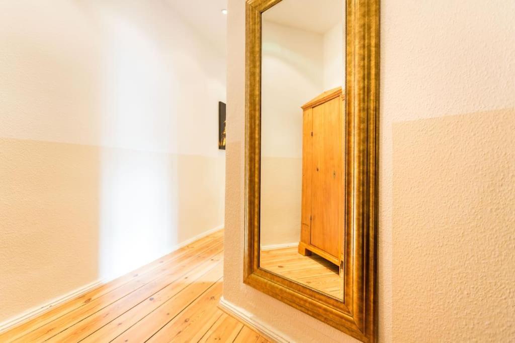 Zentrale Altbauwohnung Im Helmholtzkiez Berlin Kültér fotó