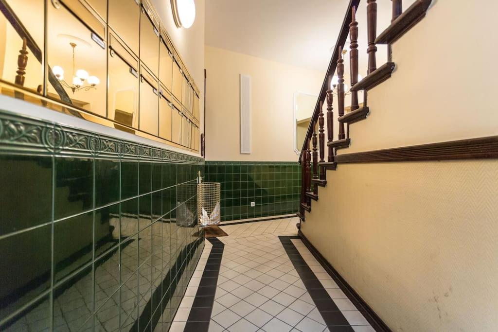 Zentrale Altbauwohnung Im Helmholtzkiez Berlin Kültér fotó