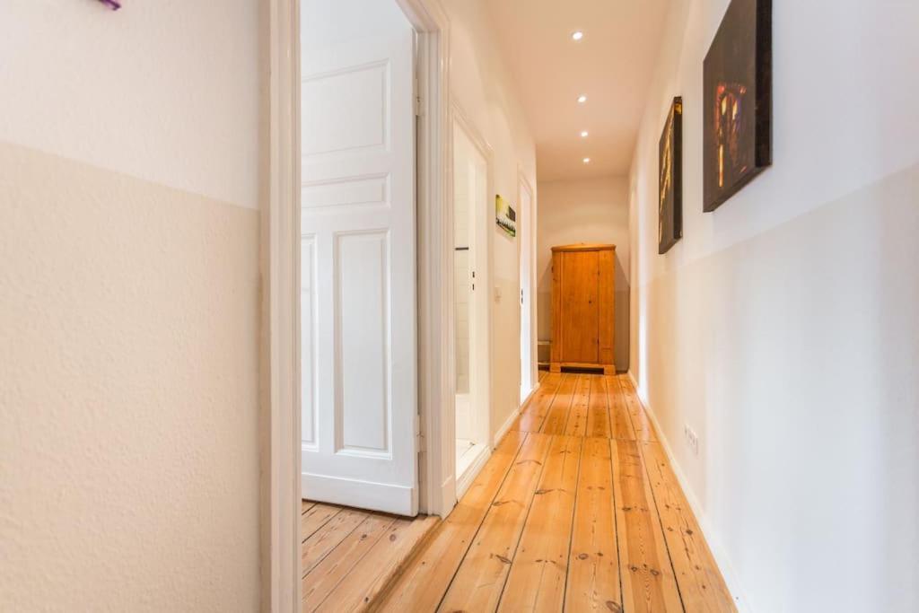 Zentrale Altbauwohnung Im Helmholtzkiez Berlin Kültér fotó